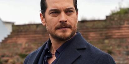Çağatay Ulusoy “Uykucu Adam” Filminde Ajan Ferman Rolüyle Dönüyor