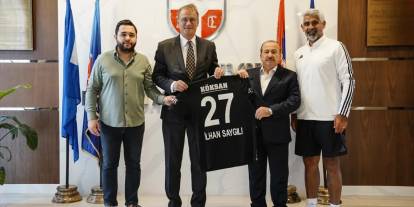Türkiye'nin Belgrad Büyükelçisi İlhan Saygılı, Gaziantep FK kampını ziyaret etti