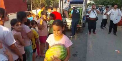 Gaziantep'te Bedava Karpuz İzdihamı! 10 dakikada tükendi