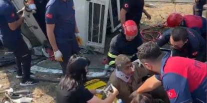 Osmaniye-Gaziantep yolunda devrilen tırda can pazarı yaşandı