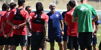 Gaziantep FK'de Yeni Sezon Heyecanı: İsmet Taşdemir'den Dikkat Çeken Açıklamalar