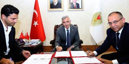 Gaziantepli iş insanı babasının köyüne ilkokul yaptırıyor