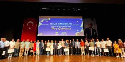 Şehitkamil’in Türkiye birincilerine dizüstü bilgisayar