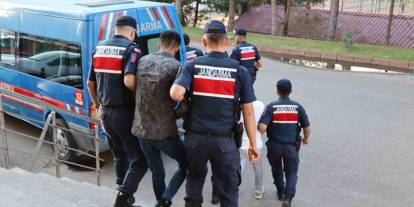 Gaziantep’te 4 göçmen kaçakçısı yakalandı