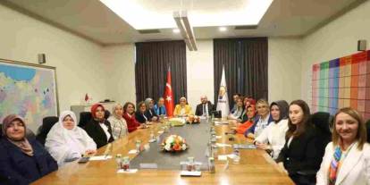 AK Parti Kadın Kolları’ndan Kadın Belediye Başkanlarıyla İstişare Toplantısı