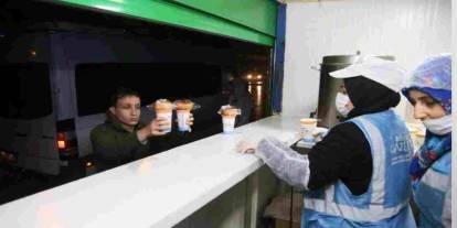 Gaziantep Büyükşehir, 40 noktada 15 bin kişiye çorba ikram hizmeti veriyor