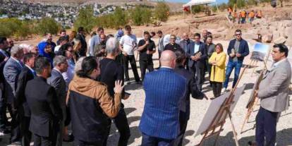 Bütün dünya ülkelerinin geçmişi Dülük'te