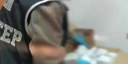 Gaziantep’te Böylesi Görülmedi!  30 bin ilaç ele geçirildi: 3 gözaltı