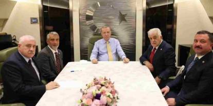 Sermet Atay, Cumhurbaşkanı Erdoğan’la Uçakta Görüştü