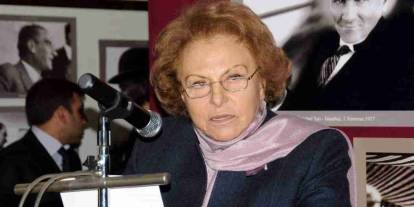 Ömrünü eğitim ve kadınlara adamış Cumhuriyet Çınarı Nüket Ersoy vefat etti