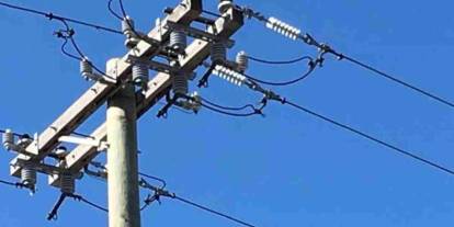 Gaziantep’te şok olay: Elektrik direğini çaldılar!