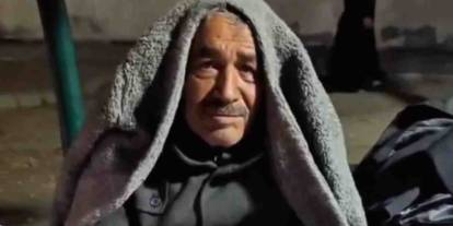 Gaziantep’te Yürek Burkan Manzara! Yaşlı Adam Bir Aydır Parkta Yaşıyor