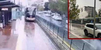 Gaziantep’te Tramvaya Yıldırım Düştü! O Anlar Kameraya Yansıdı