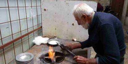 Gaziantep'in Son Kalay Ustası: Alzheimer Hastası Osman Şimşek'in 70 Yıllık Mücadelesi