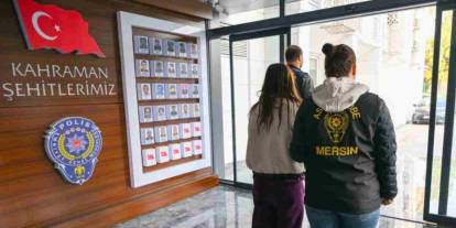 Evleri soyan hırsızlar önce kameraya sonra polise yakalandı