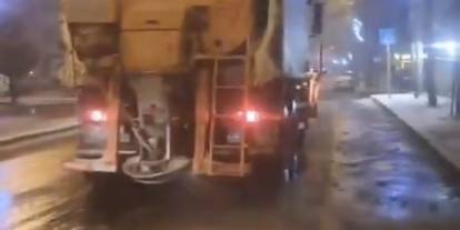 Gaziantep’te Şehitkamil Belediyesi Gece Mesaisine Devam Ediyor