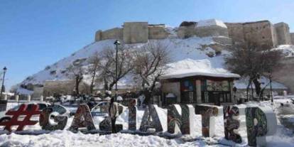 Gaziantep'e Kar Geliyor: 'Okullar Bu Cuma Tatil mi?'
