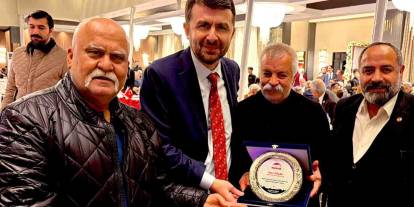 Türkiye Olay Medya'yı Konuşuyor! BİK Genel Müdürü Çay'dan Olay Medya'ya Ödül