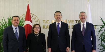 Gaziantep Heyeti Enerji Bakanı Alparslan Bayraktar’ı Ziyaret Etti