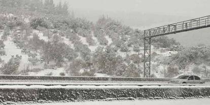 Gaziantep–Adana Otoyolunda Kar Alarmı! Trafik Tek Şeride Düştü
