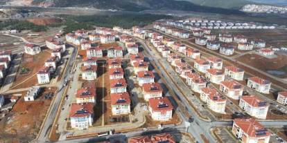 Depremin yıktığı Nurdağı küllerinden doğdu