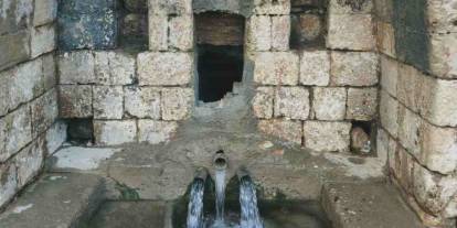 Araban’da tarihi 2 çeşmeden su akmaya başladı