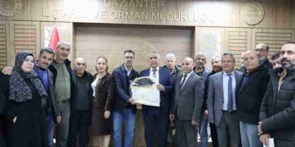 Gaziantep'te ’Ana Arı Yetiştiriciliği’ kursunu başarıyla bitiren kursiyerlere sertifika