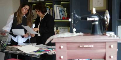 Gaziantep’ten Dünyaya Uzanan Başarı: Memurluğu Bıraktı, 32 Ülkeye Gelinlik İhraç Ediyor