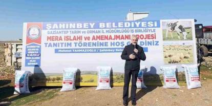 Şahinbey Belediyesi 75 milyon metrekarelik mera alanını gübreledi