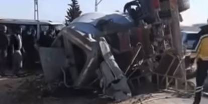 Gaziantep'te devrilen beton mikserinin sürücüsü hayatını kaybetti