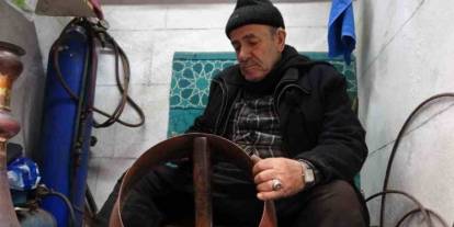 Gaziantep’in en yaşlı bakır ustası