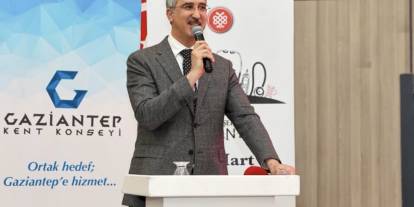 Gaziantep’te Tıp Bayramı Krizi Büyüyor: Doktorlar ve Eski Sağlık Müdürlerinden Erdem Güzelbey’e Tepki!