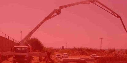 Gaziantep’te İnşaatta Dehşet Anları: Makine İşçilerin Üzerine Düştü!