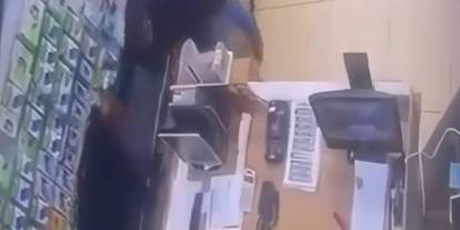 Gaziantep’te 1 kişinin ayaklarından vurulduğu silahlı saldırı kamerada