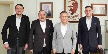 Vali Kemal Çeber Arslanoğlu Polikliniği’ni ziyaret etti