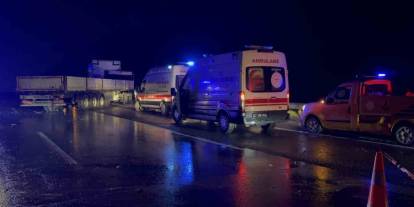 Gaziantep Otoyolu’nda kamyonet tırla çarpıştı: 1 ölü, 1 yaralı