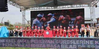 Gaziantep'te CHP’lilerin sırt döndüğü çocuklar er meydanına çıktı