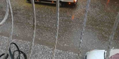 Gaziantep'te Taş Büyüklüğünde Dolu Yağıyor