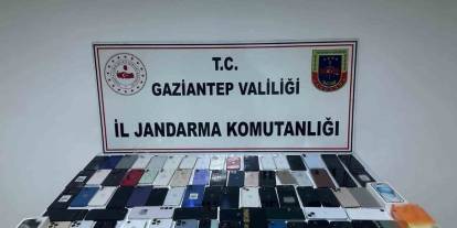 Gaziantep’te 3 milyon TL değerinde kaçak telefon ele geçirildi