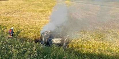 Kilis-Gaziantep kara yolunda otomobil devrildi: 4’ü çocuk 7 yaralı