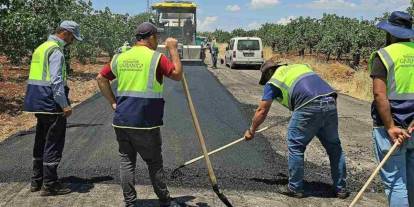 Araban’da sıcak asfalt çalışmaları devam ediyor