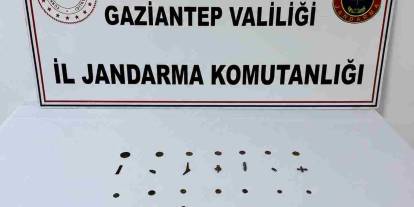 Gaziantep'te Gizemli Operasyon: Bagajdan Çıkanlar Jandarmayı Bile Şaşırttı!