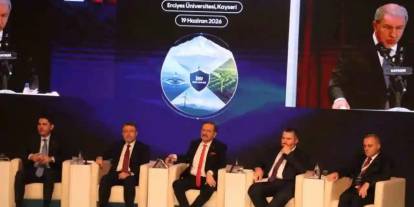 Bakan Kurum: "Depremden sonra 2 yılda 455 bin konutu bitirmek kolay iş değil"