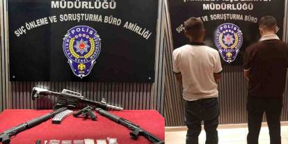 Gaziantep’te 4 afet ruhsatsız silah ele geçirildi: 2 gözaltı