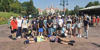 GKV’li öğrenciler Disneyland Paris’te