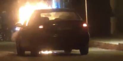 Gaziantep’te seyir halindeki otomobil alev aldı