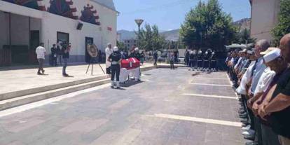Gaziantep’te polis memuru Bülent Gülşen son yolculuğuna uğurlandı