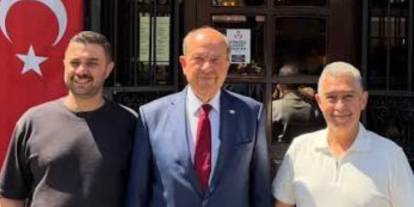 Ersin Tatar Tarihi Tahmis Kahvesi'ni Ziyaret Etti