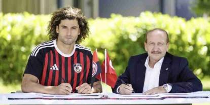 SON DAKİKA: Gaziantep FK bombayı patlattı!  Gol kralı imzayı attı