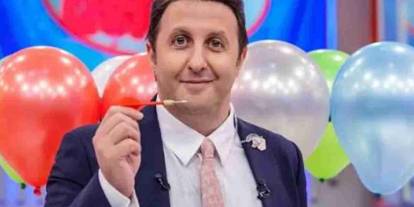 İlker Ayrık Sahnelere Ara Verdi! İşte Erteleme Nedeni
